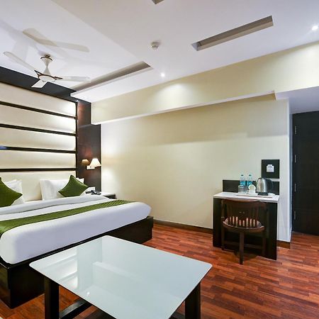 Hotel Geet Deluxe New Delhi Exterior foto
