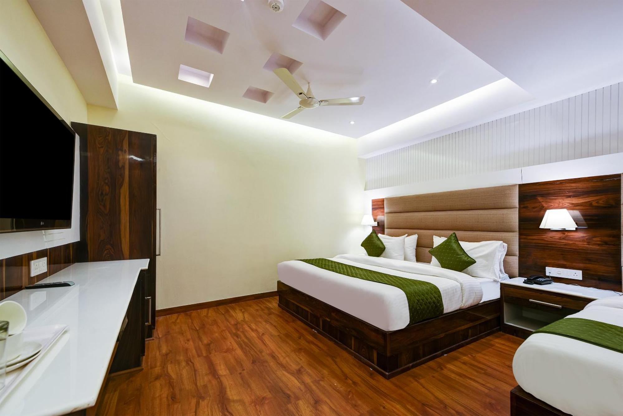 Hotel Geet Deluxe New Delhi Exterior foto