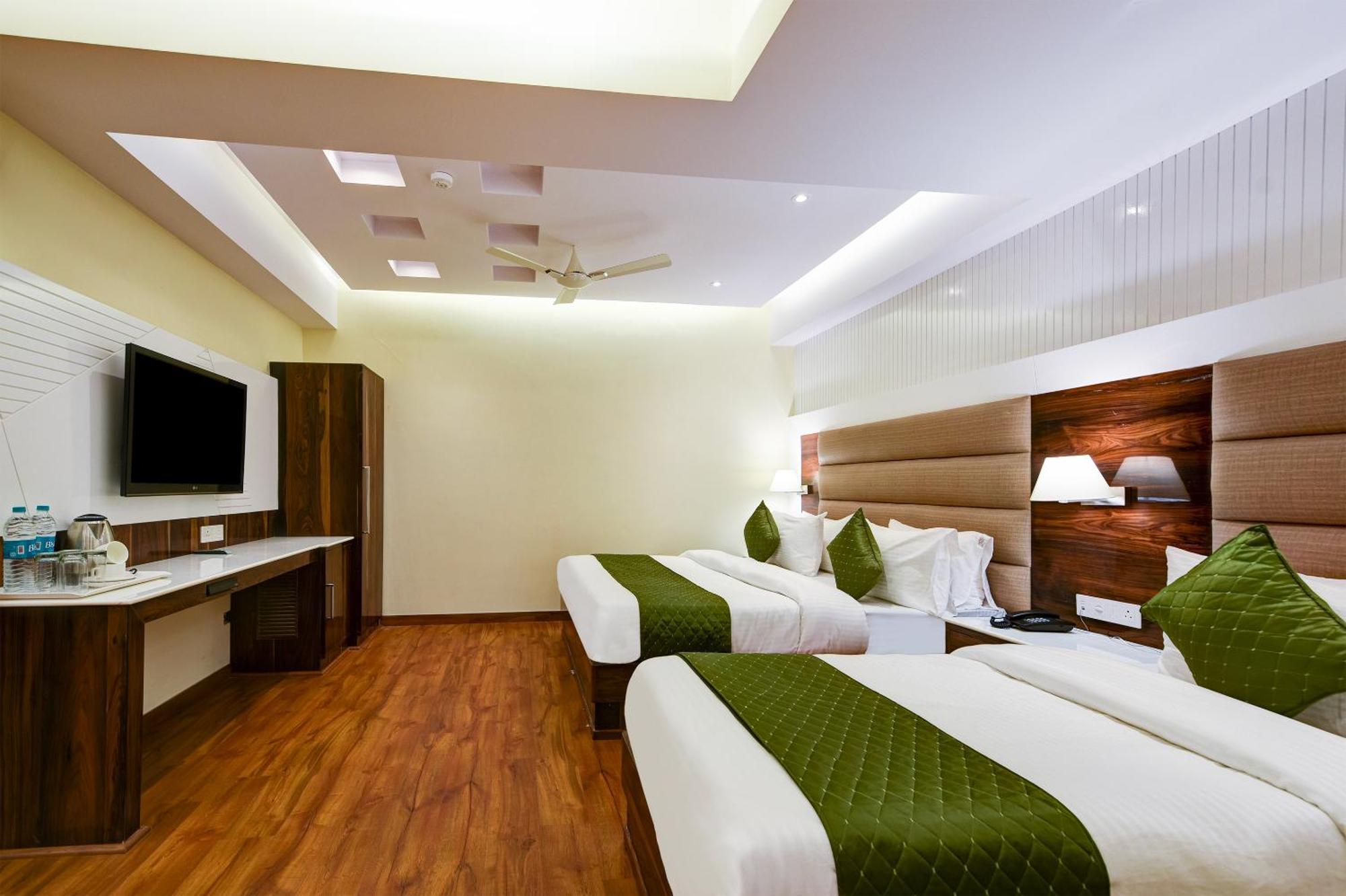 Hotel Geet Deluxe New Delhi Exterior foto
