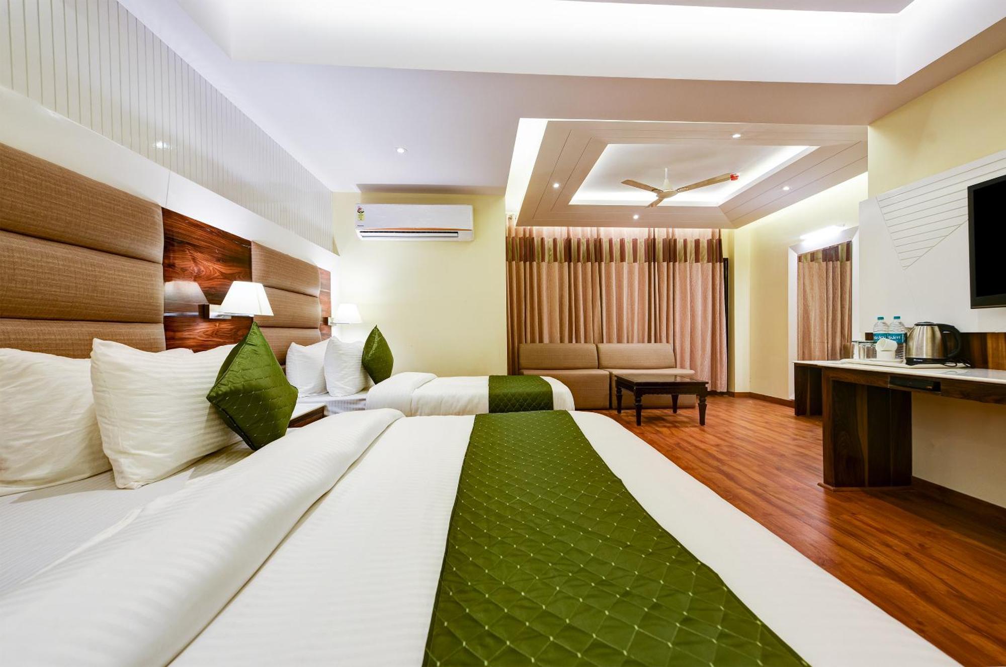 Hotel Geet Deluxe New Delhi Exterior foto