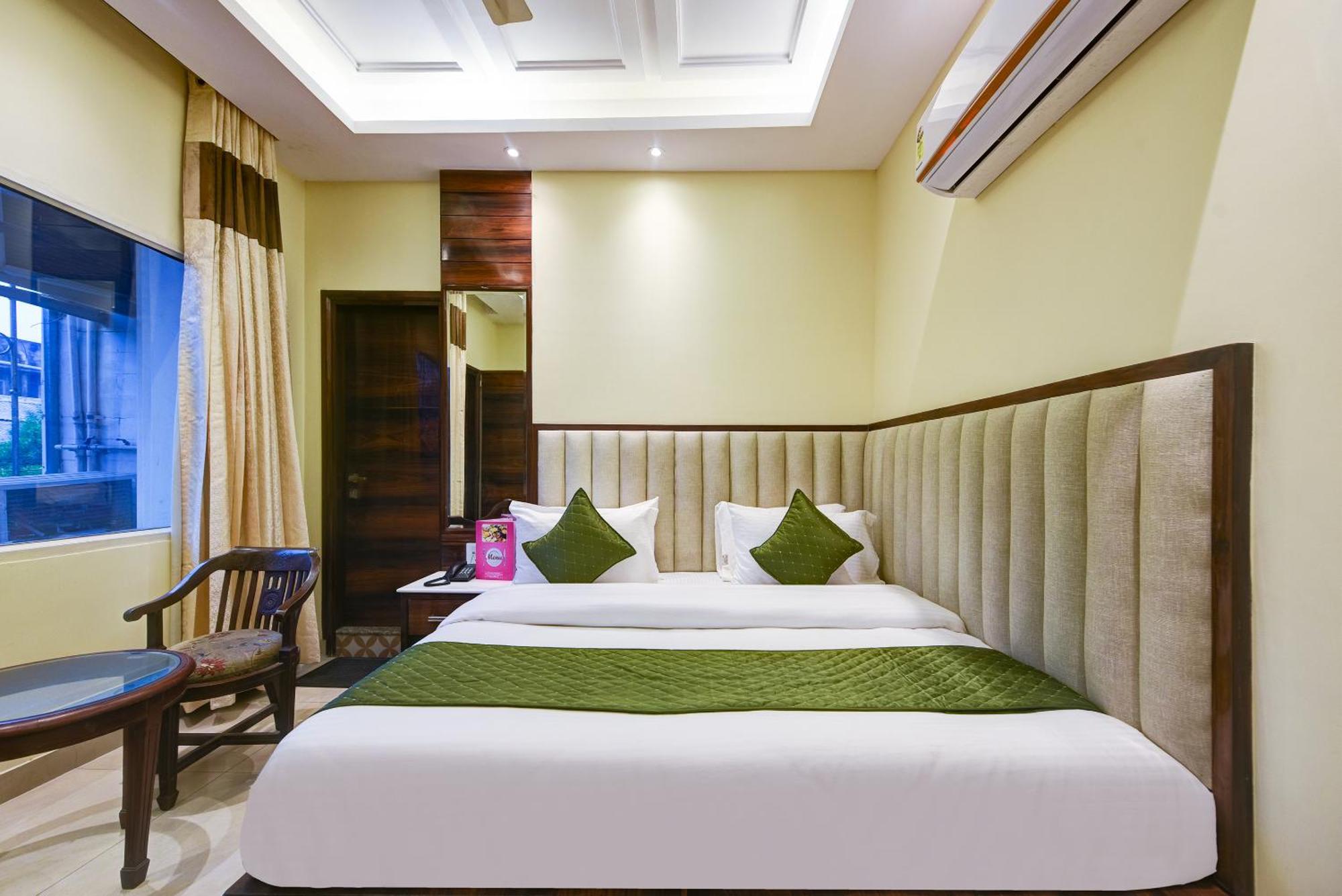 Hotel Geet Deluxe New Delhi Exterior foto