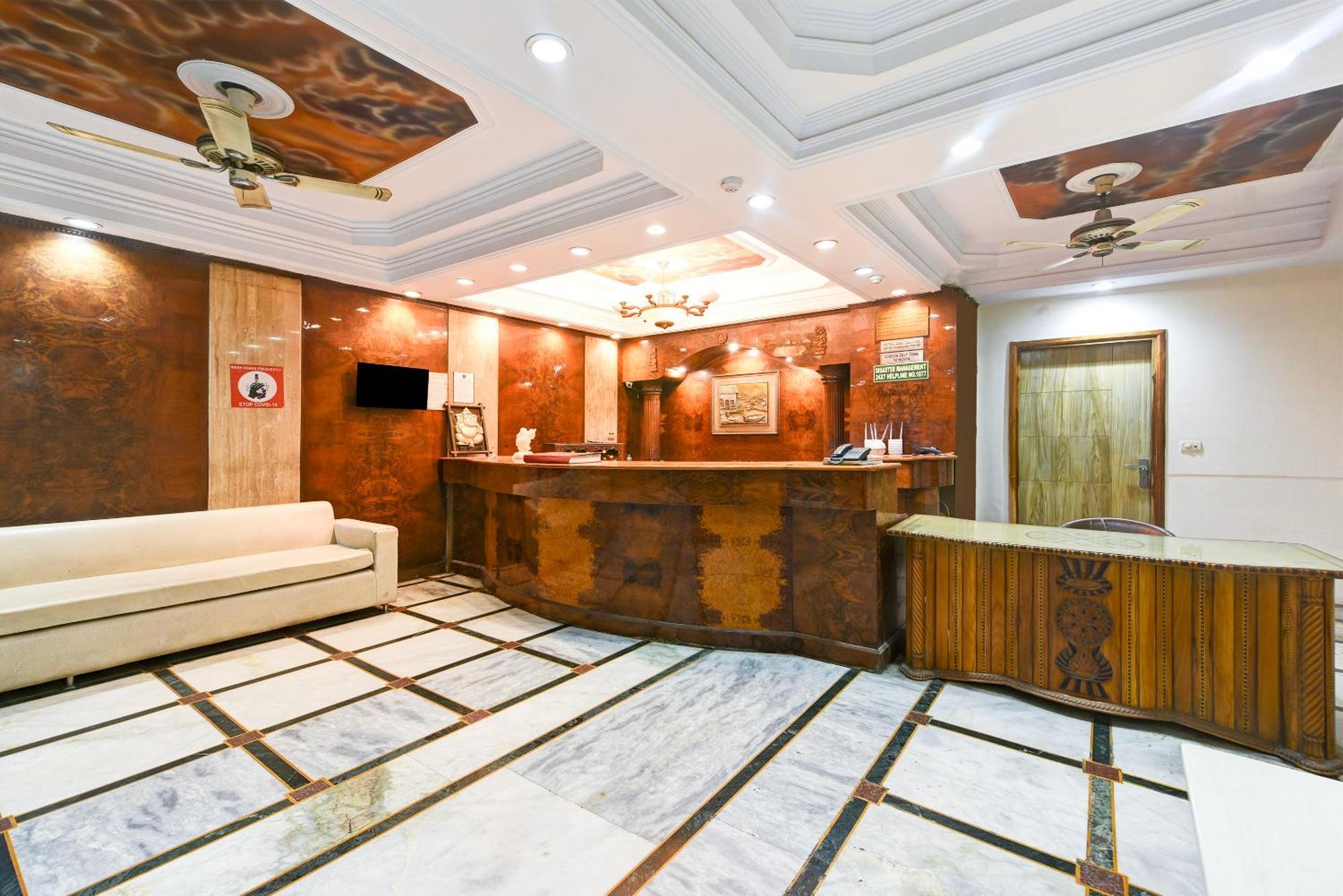 Hotel Geet Deluxe New Delhi Exterior foto