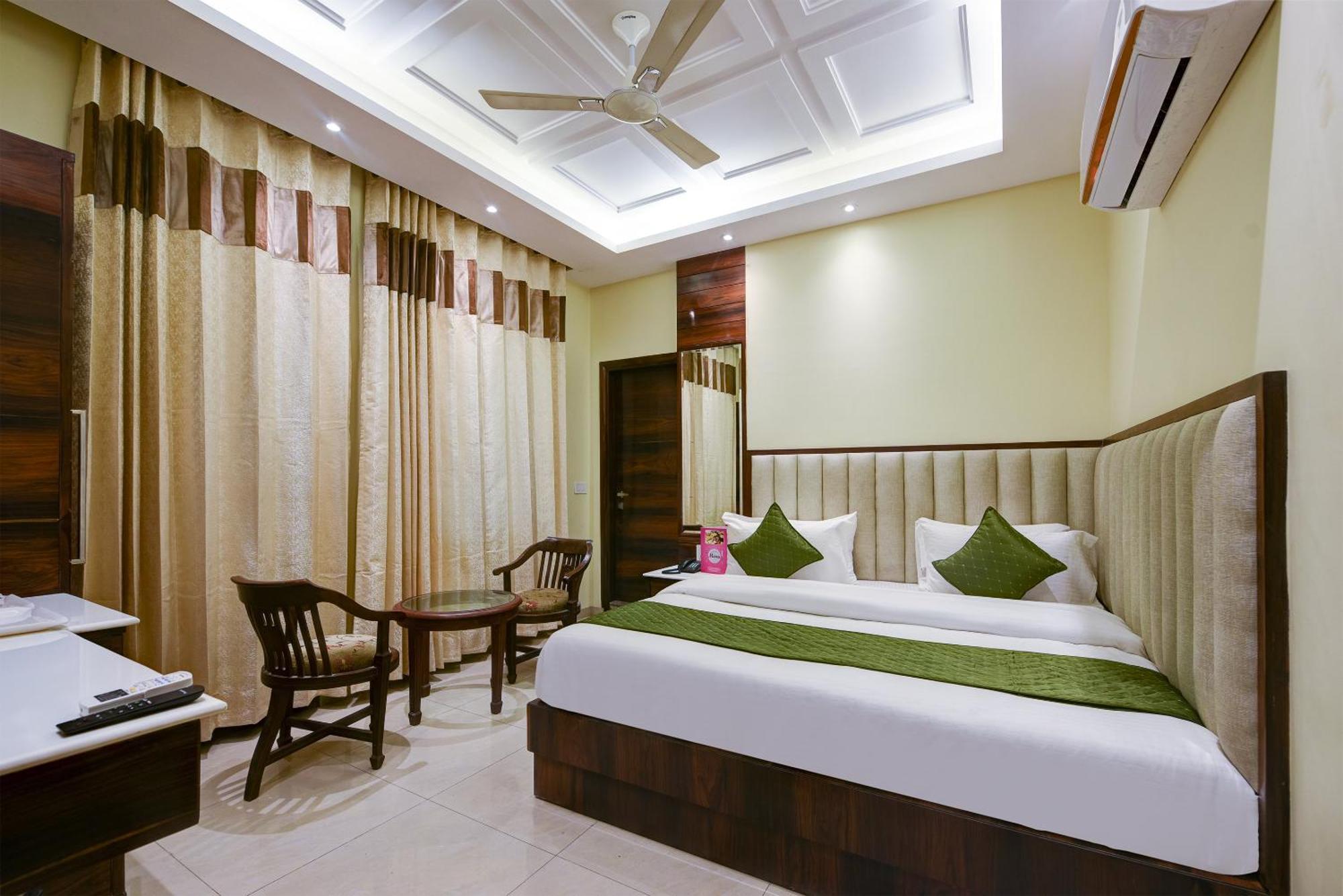 Hotel Geet Deluxe New Delhi Exterior foto