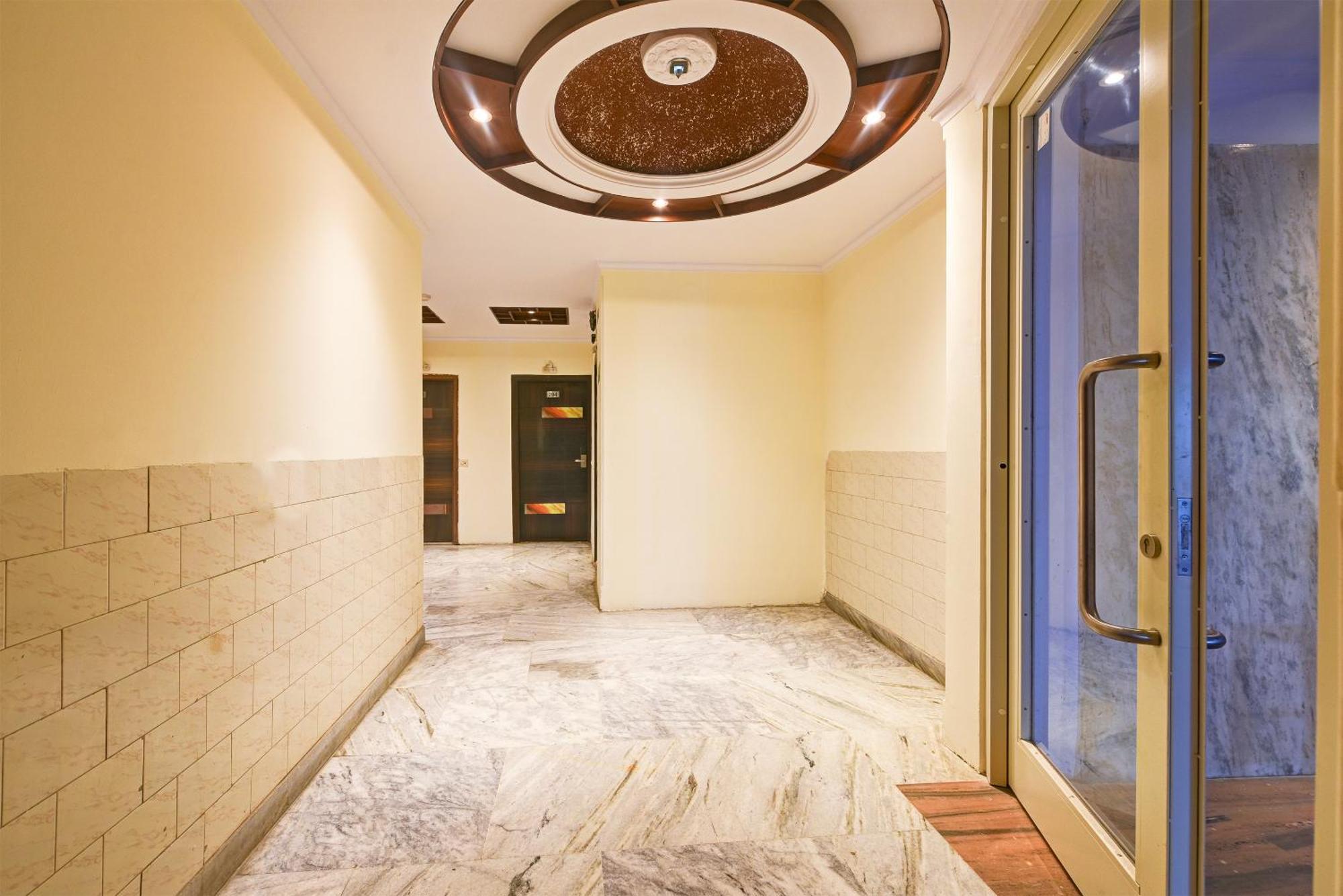 Hotel Geet Deluxe New Delhi Exterior foto