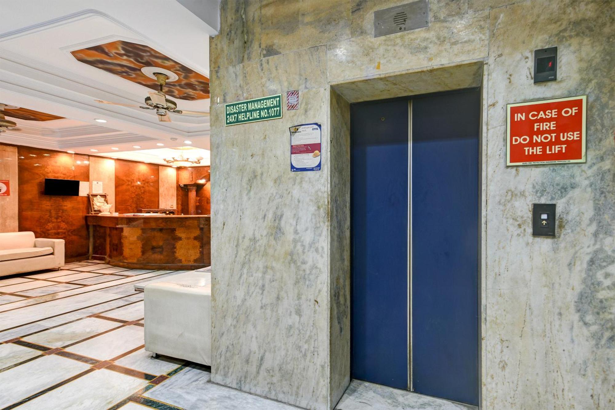 Hotel Geet Deluxe New Delhi Exterior foto